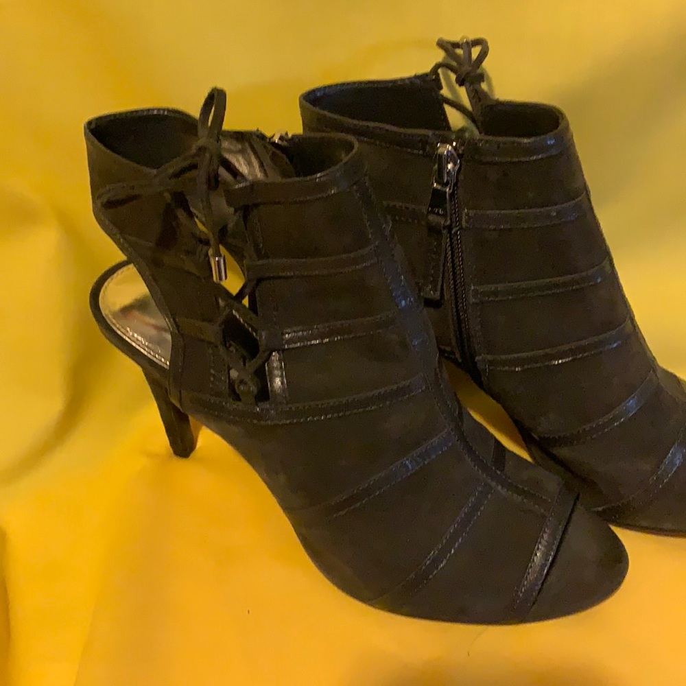 Ralph Lauren 9.5 4 inch grey suede leather heels New never worn